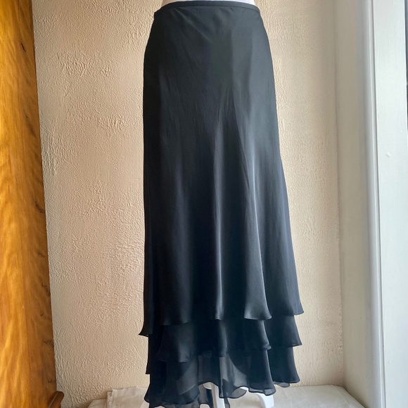 NWT Ann Taylor black silk bias cut long skirt Size 6 - Picture 2 of 15